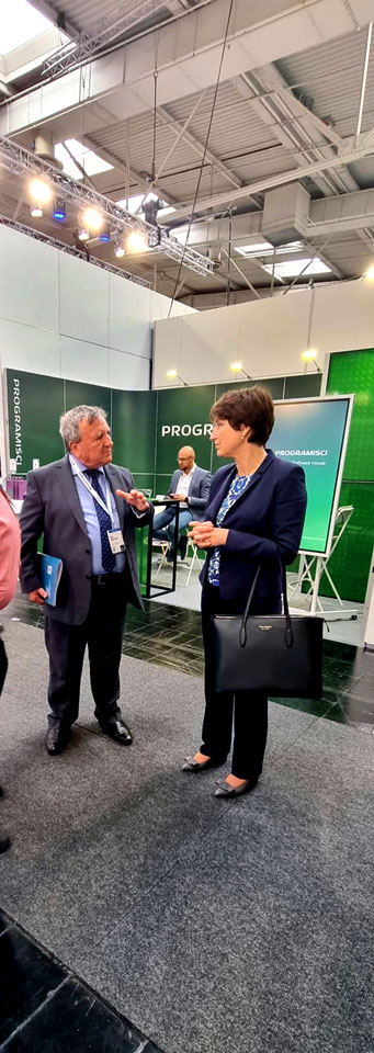 ASTI AUTOMATION si Adriana Stanescu Ambasador